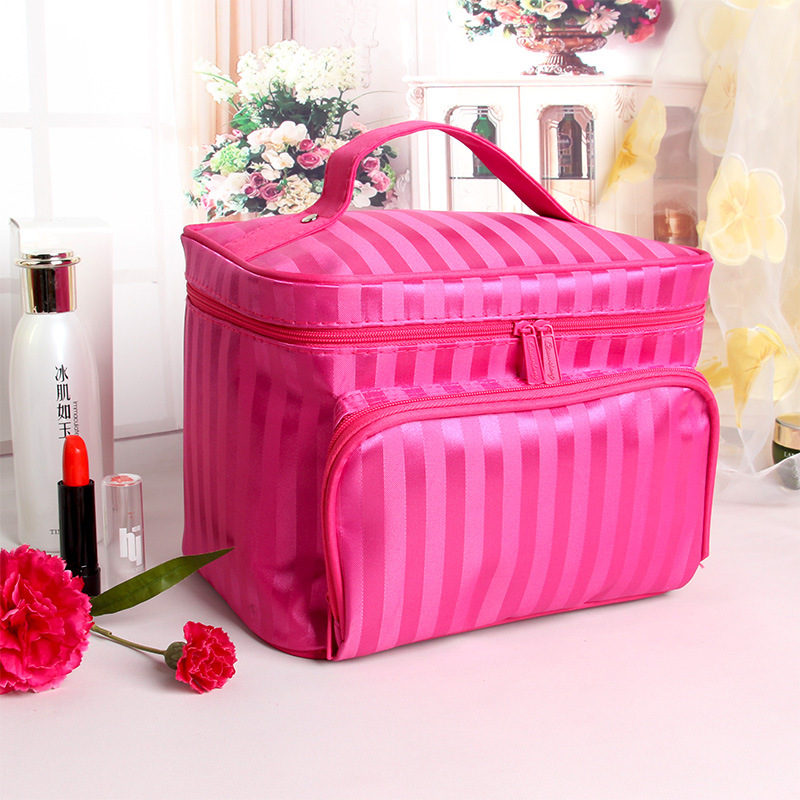    Duże kosmetyczki damskie z – Beauty Makeup Organizer recenzja i cena